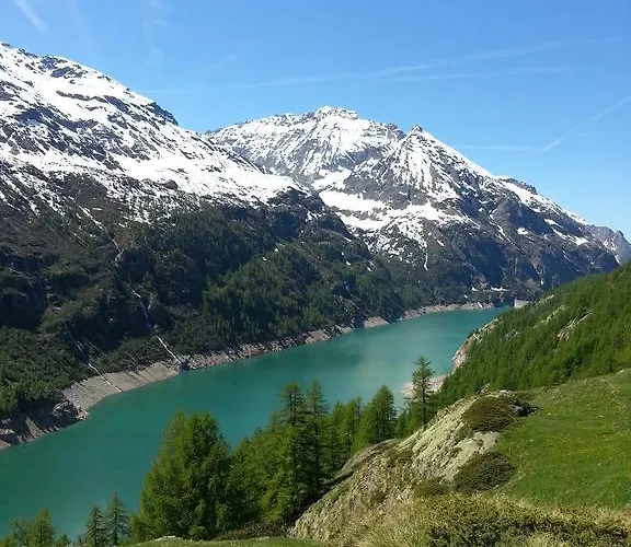 מלון Valentino 2*